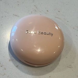 Rare Beauty Highlighter - Exhilarate